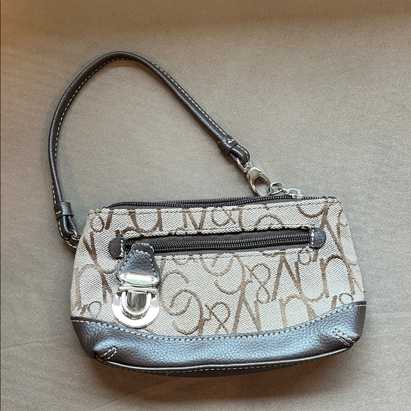 New York & Company Handbags - New York & Company Brown and Cream Wristlet